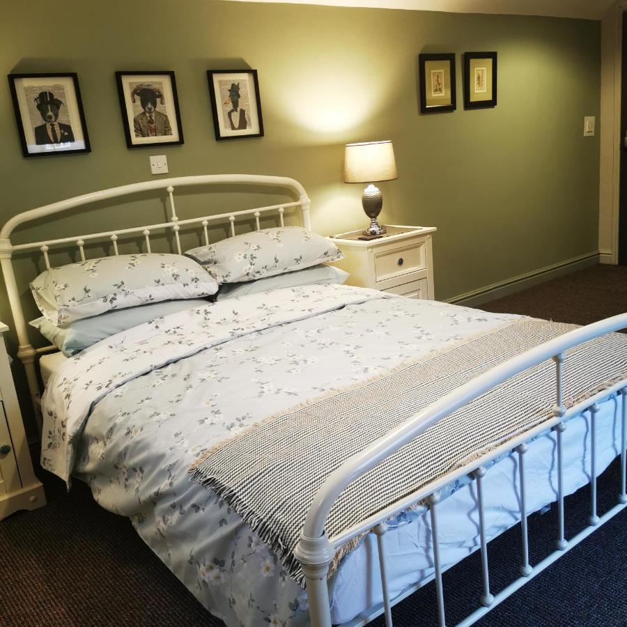 Rooms By The River At Glan Aber Cynwyd Екстериор снимка