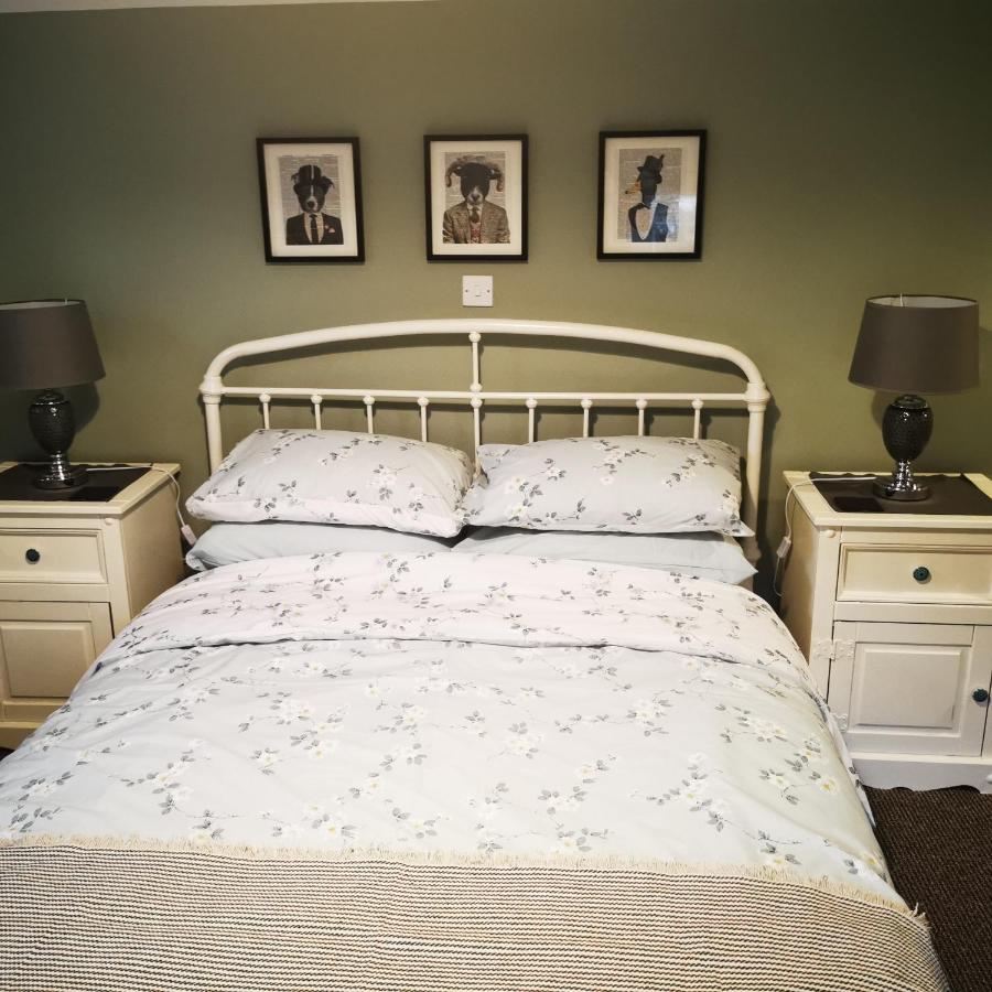 Rooms By The River At Glan Aber Cynwyd Екстериор снимка