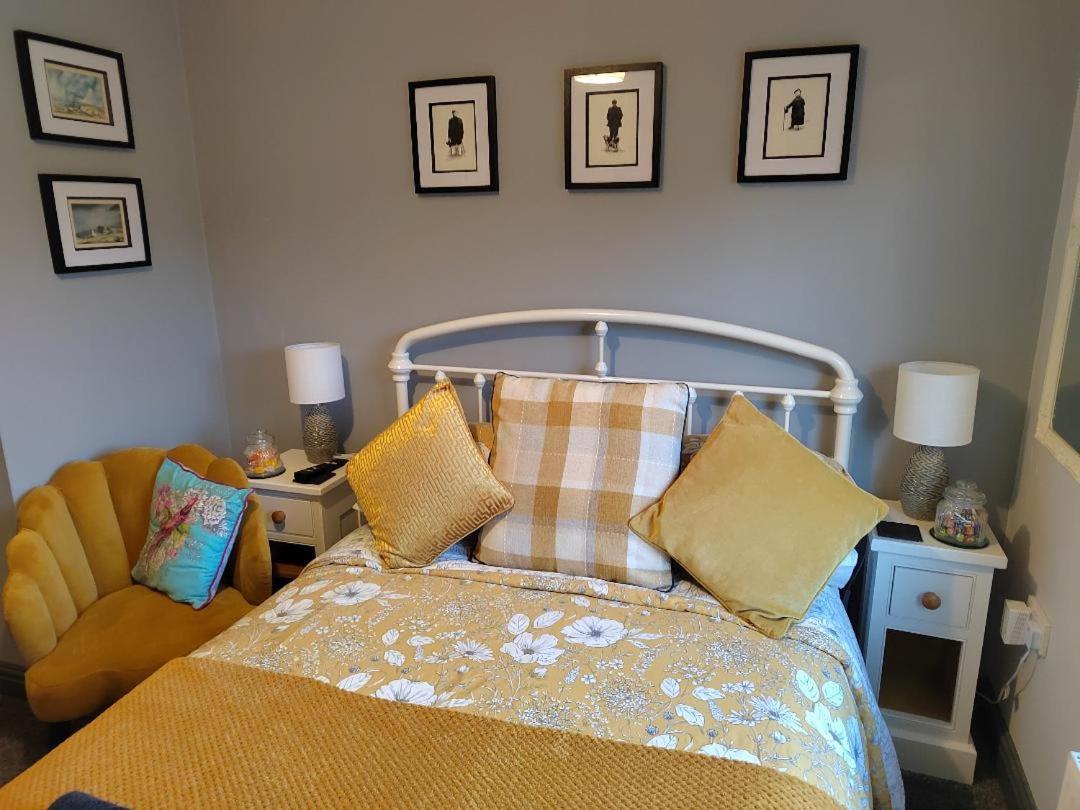 Rooms By The River At Glan Aber Cynwyd Екстериор снимка