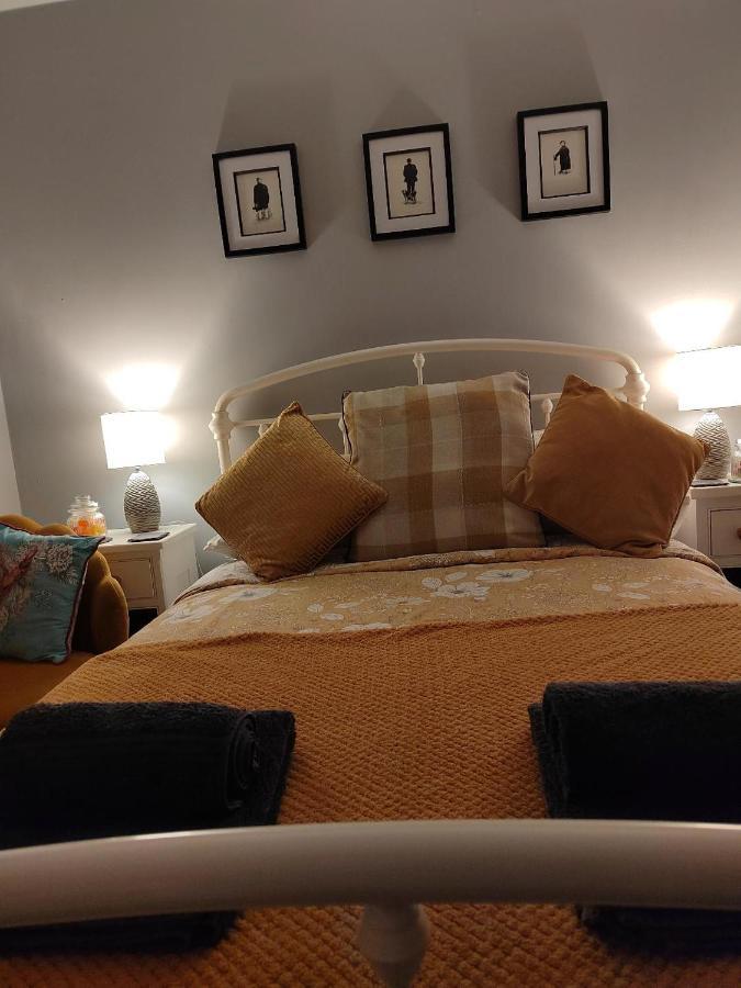 Rooms By The River At Glan Aber Cynwyd Екстериор снимка
